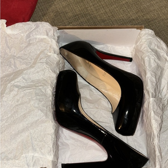 Christian Louboutin Red Bottom Heels - Picture 5 of 12